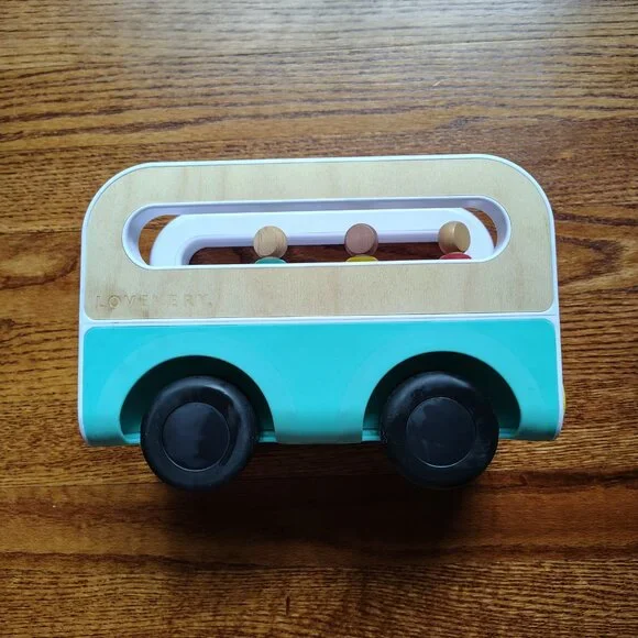 Lovevery bus and lockbox from the Realist playkit (19-21m) - Picture 16 of 16